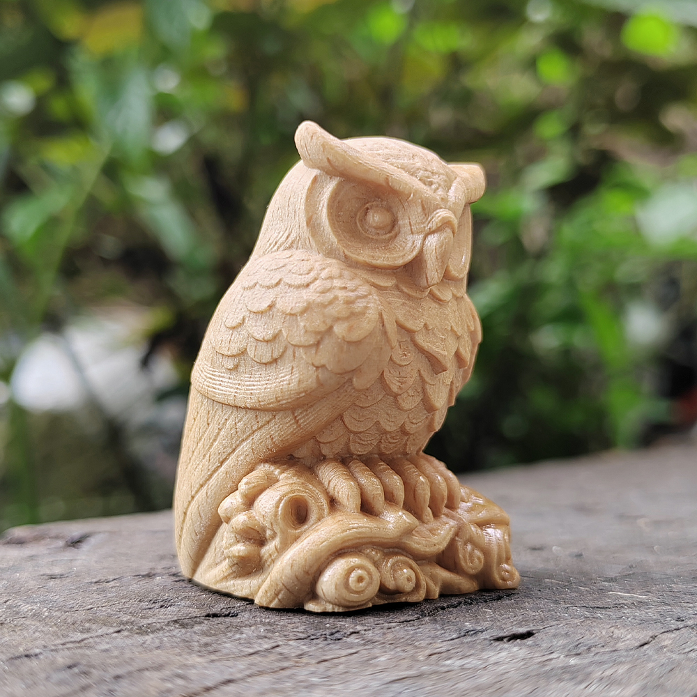 1.8 Inch Owl Figurine on a Woo - مراجعة Home Office Login وسعره
